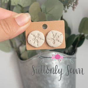 Sand dollar studs