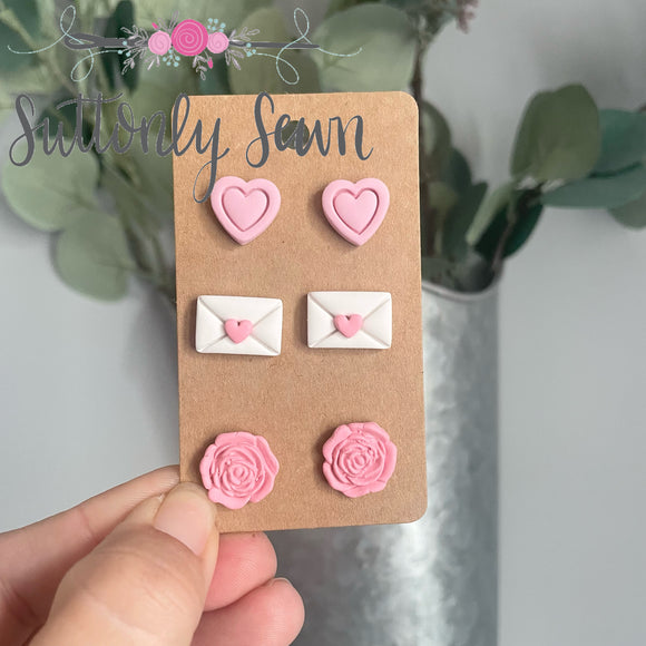 Light Pink Valentine Stud Pack