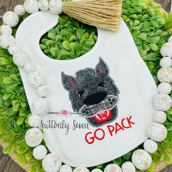 Wolfpack bib